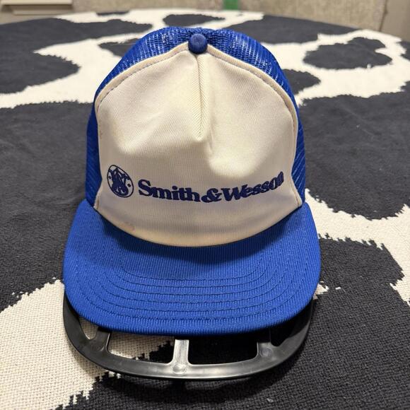 American Vintage Other - Vintage S&W Smith & Wesson RARE Firearms Gun SnapBack Foam Cap Hat OSFA